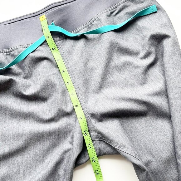 FIGS Scrub Livingston Pants Size MP - Picture 8 of 12